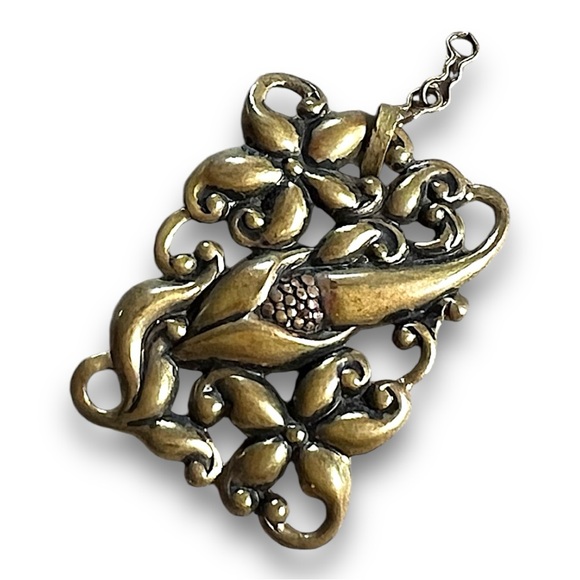 VINTAGE BRASS Floral FRENCH ART NOUVEAU STYLE PENDANT - Picture 3 of 16